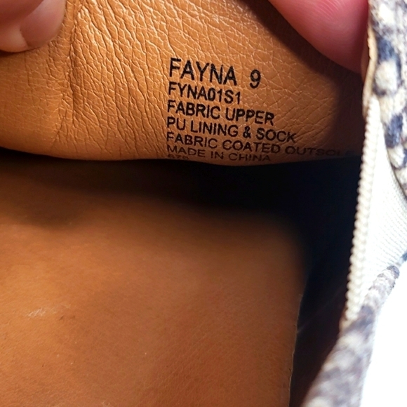 Steve Madden Fayna Snakeskin Print Slip On Sneakers 9 - Picture 15 of 16